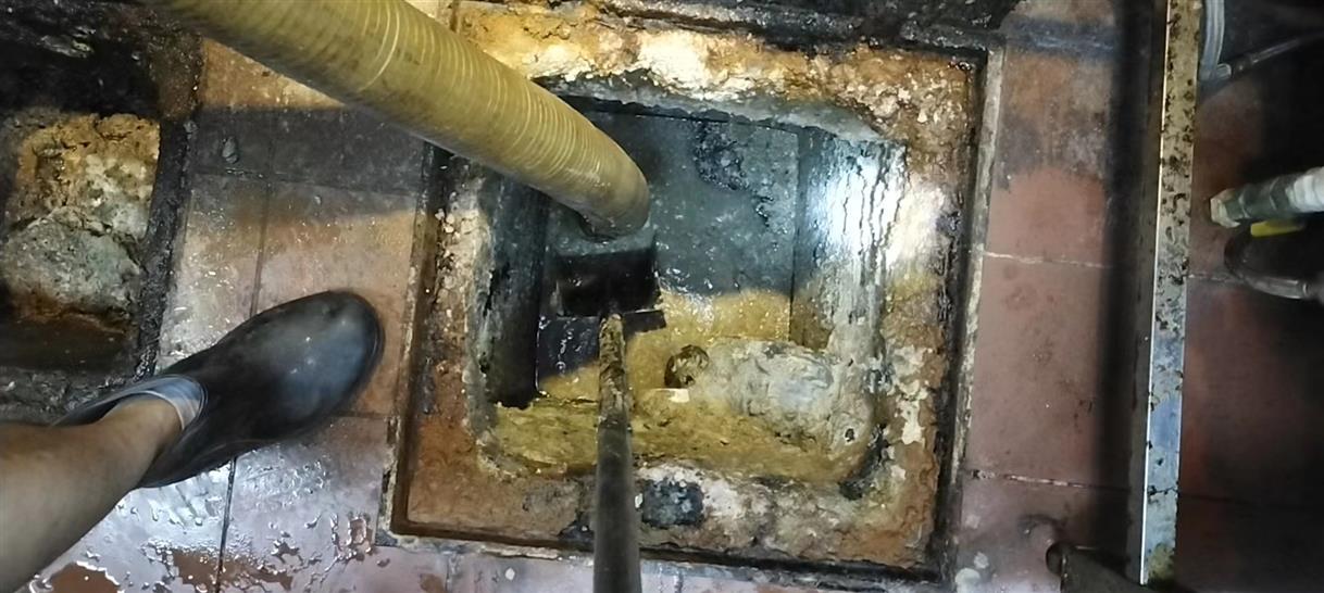 上蔡化油池清理-污水池清掏